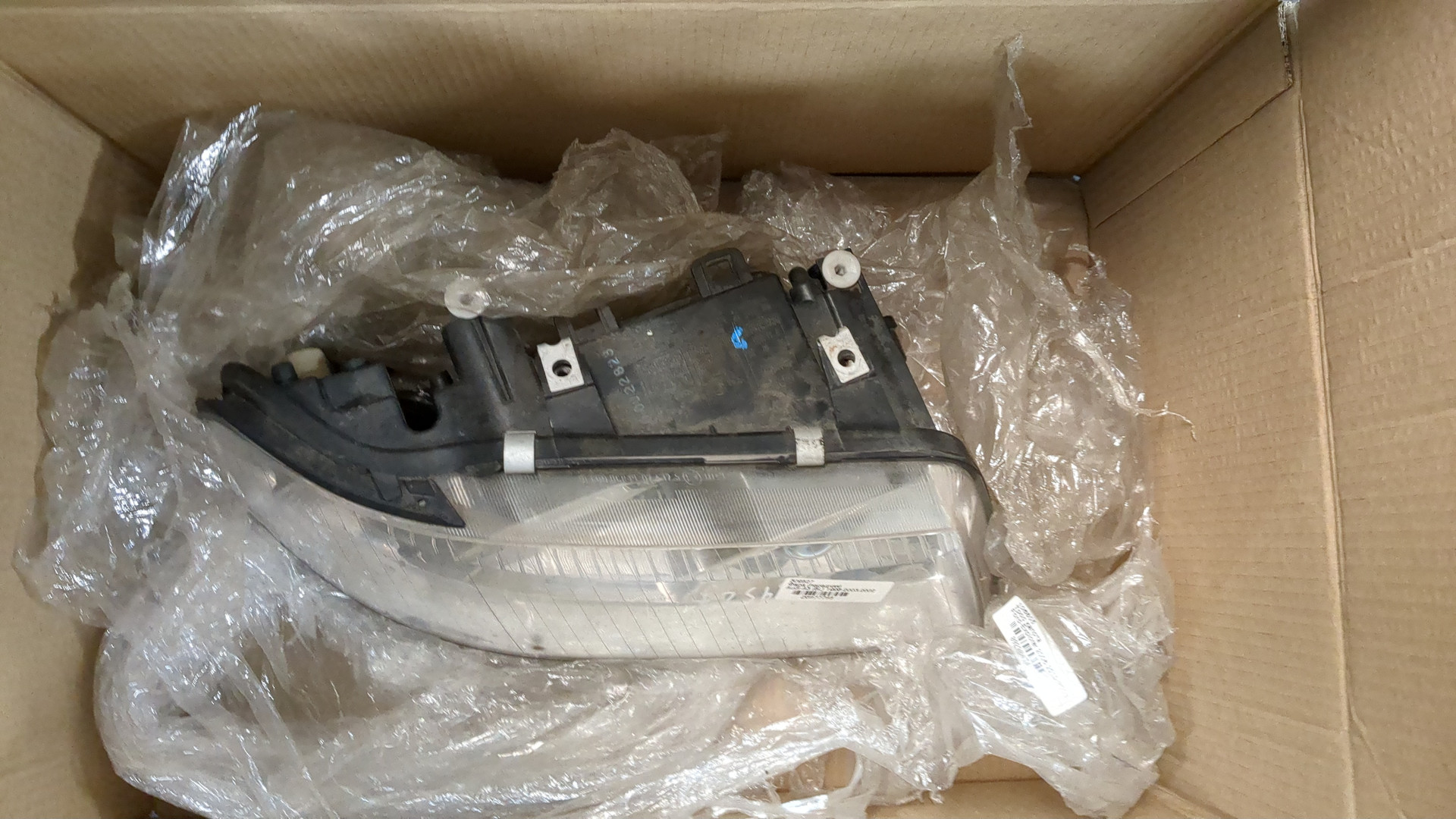 Фара правая