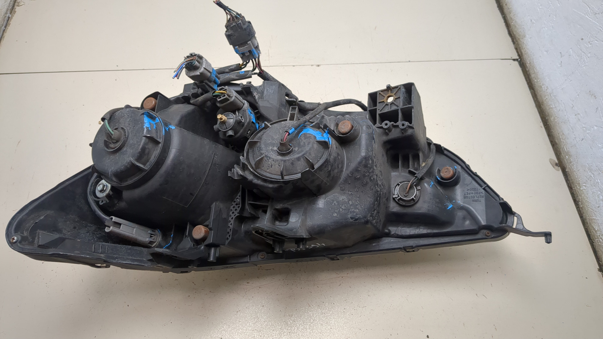 Фара правая