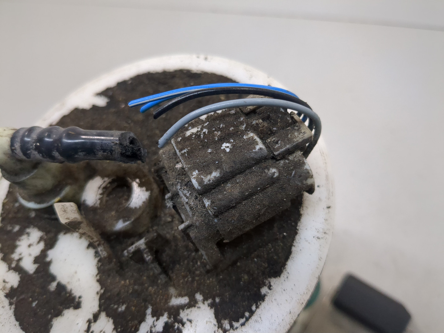 Насос топливный электрический