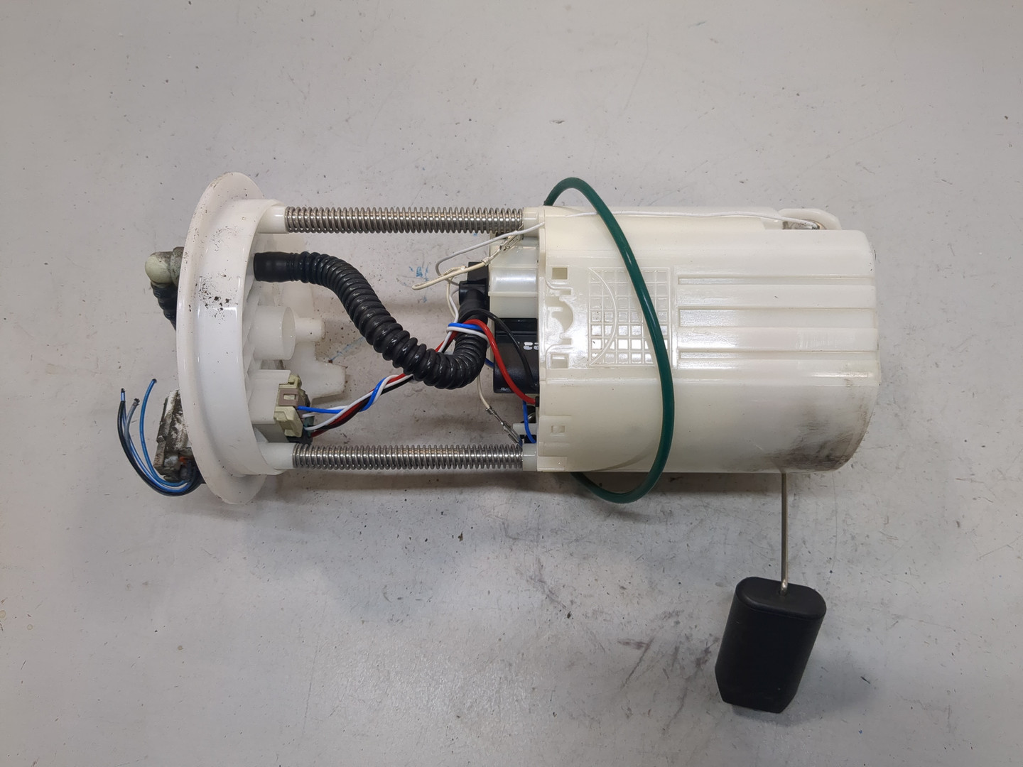 Насос топливный электрический