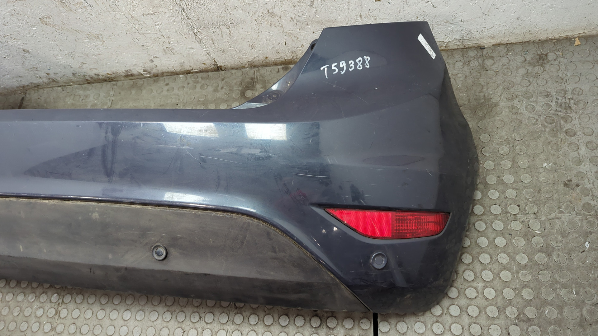 Бампер задний