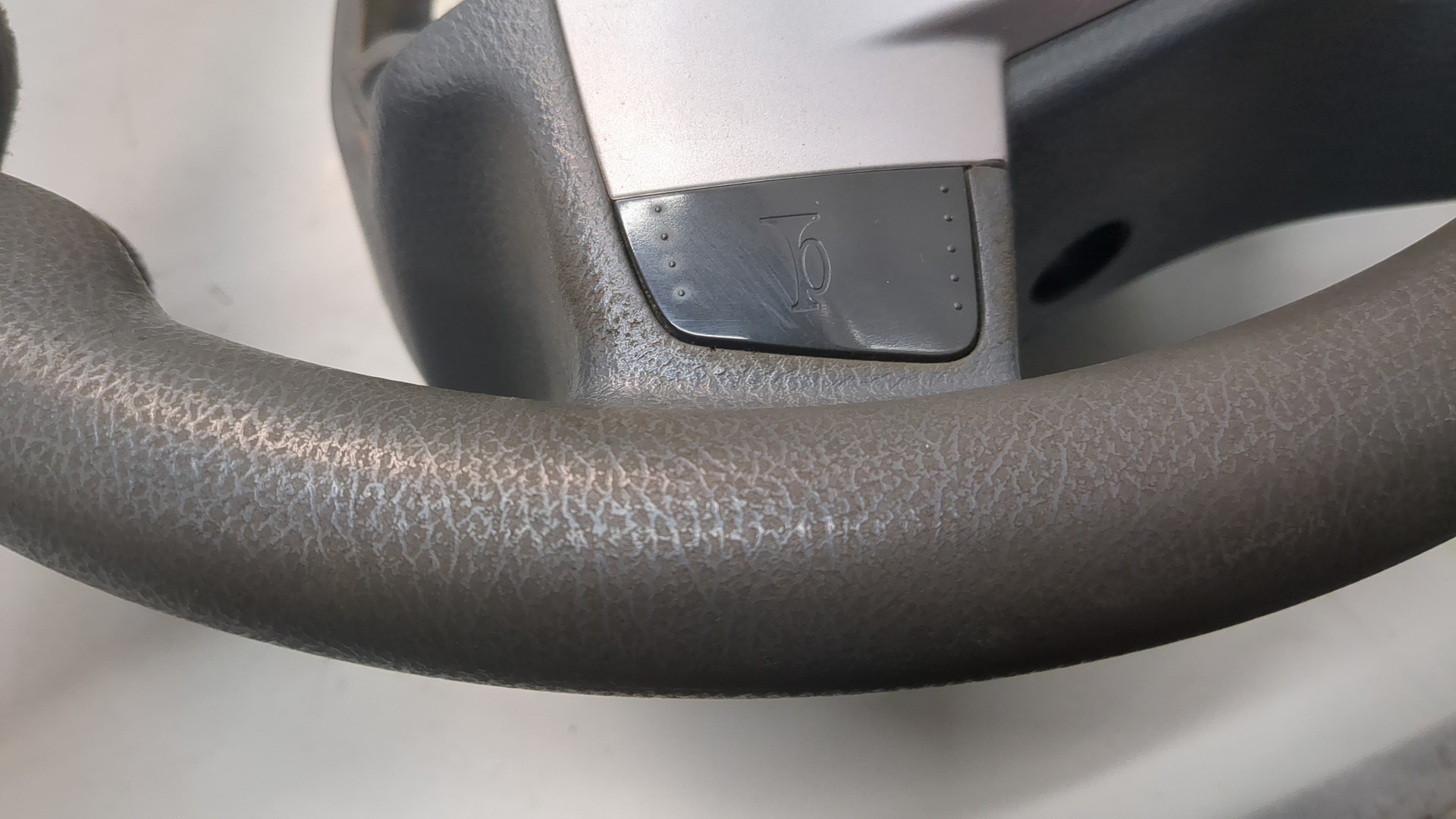 Рулевое колесо (руль)