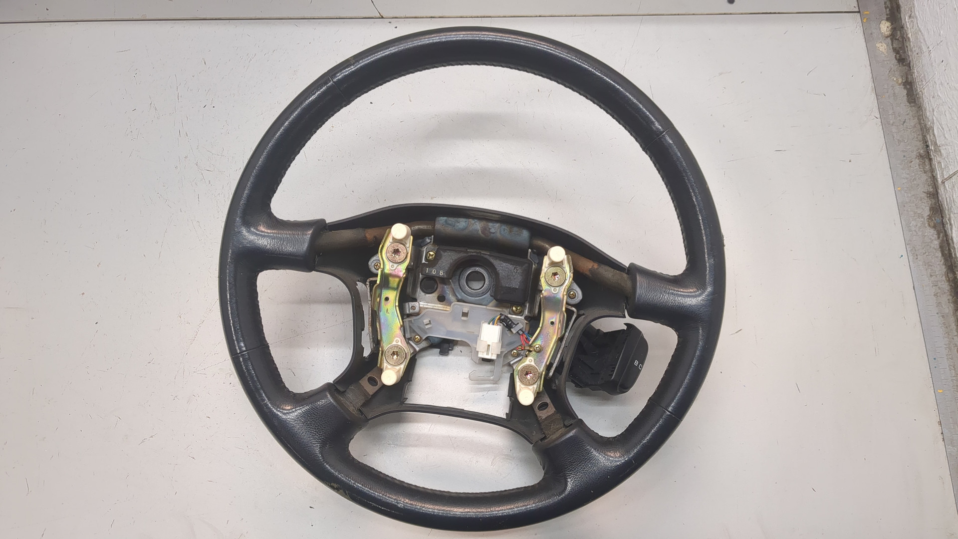 Рулевое колесо (руль)