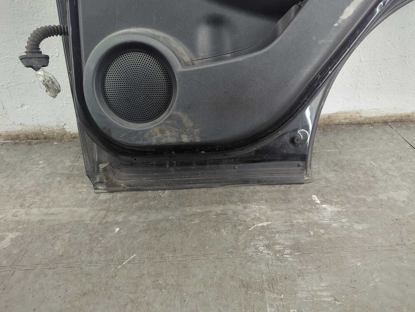 Дверь задняя правая