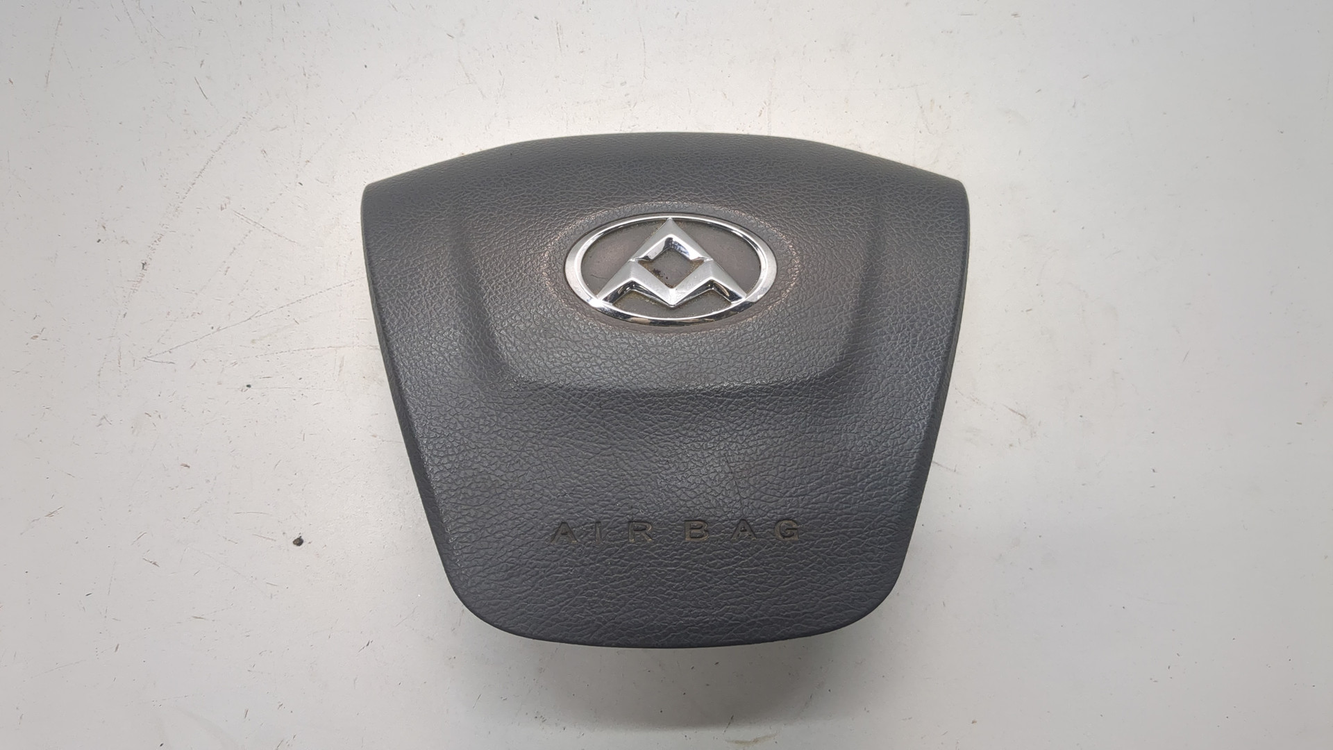 Подушка безопасности в рулевое колесо