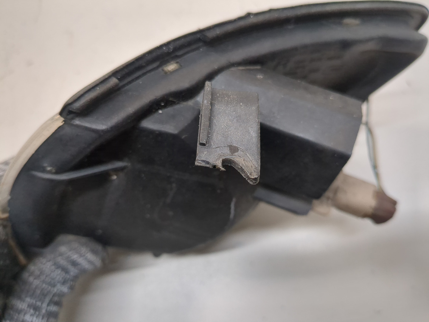 Повторитель на крыло правый