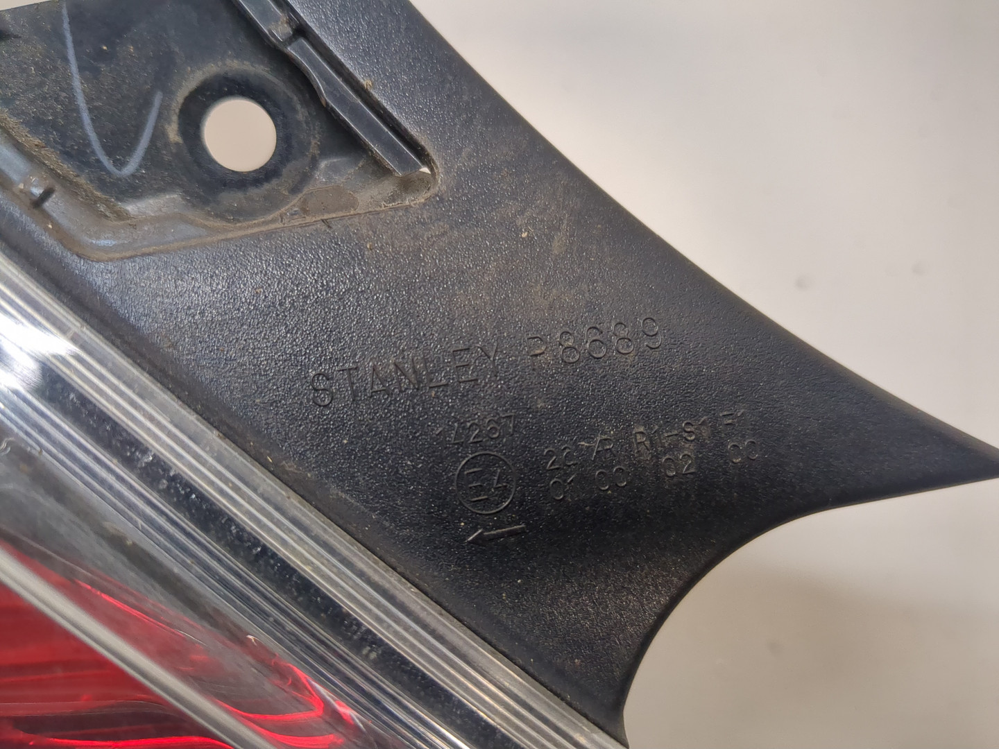 Фонарь задний левый