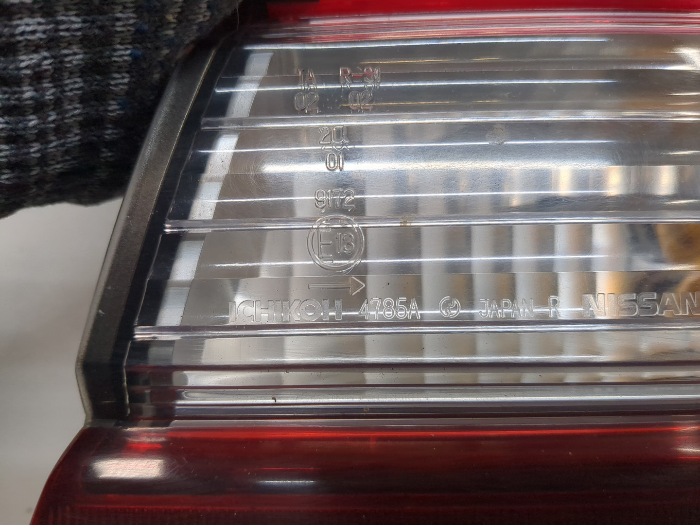 Фонарь задний правый