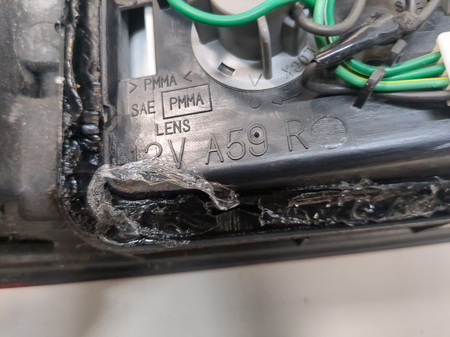 Фонарь задний правый