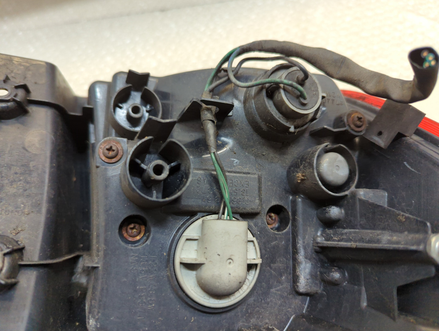 Фонарь задний правый