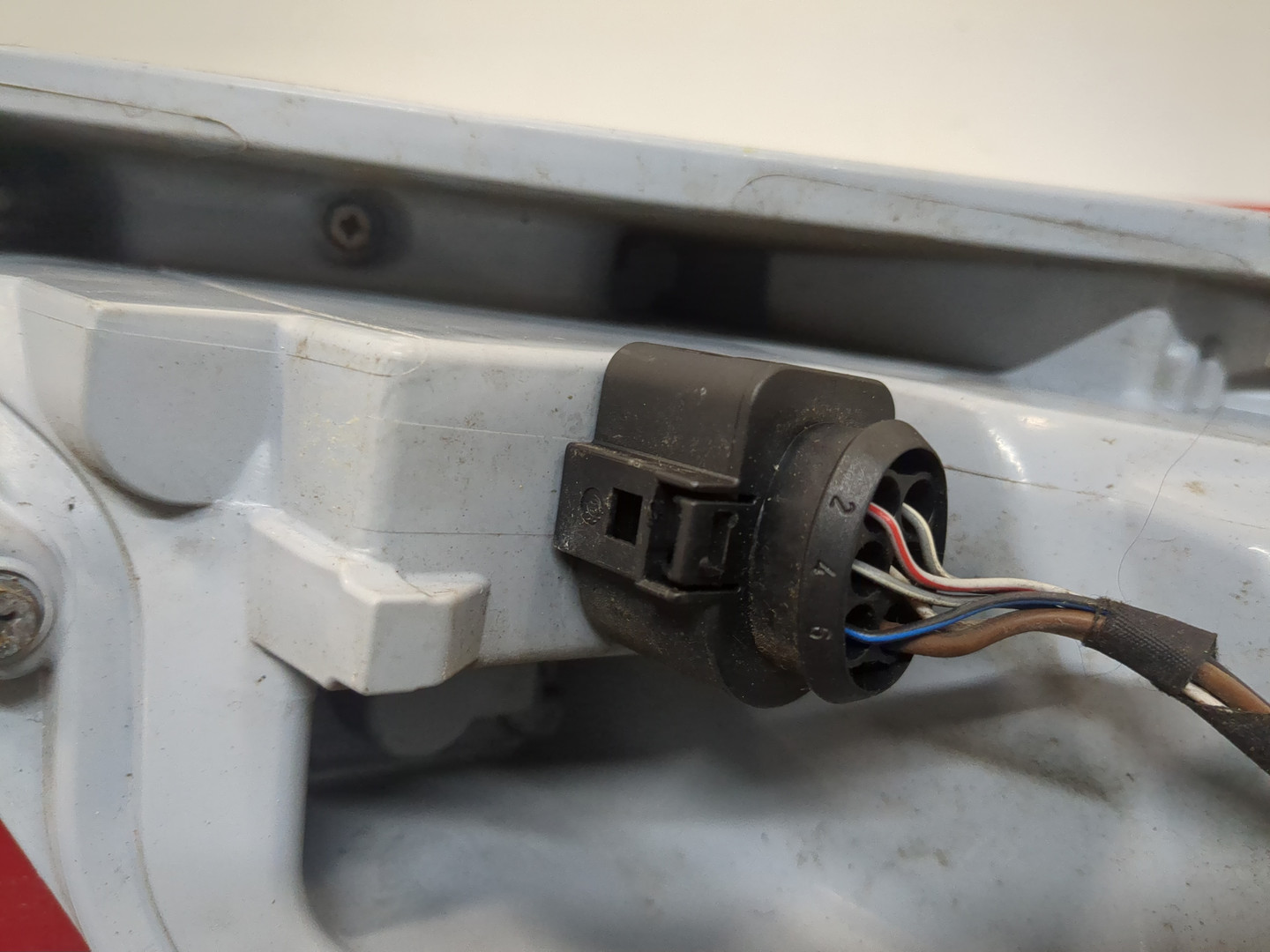 Фонарь задний правый