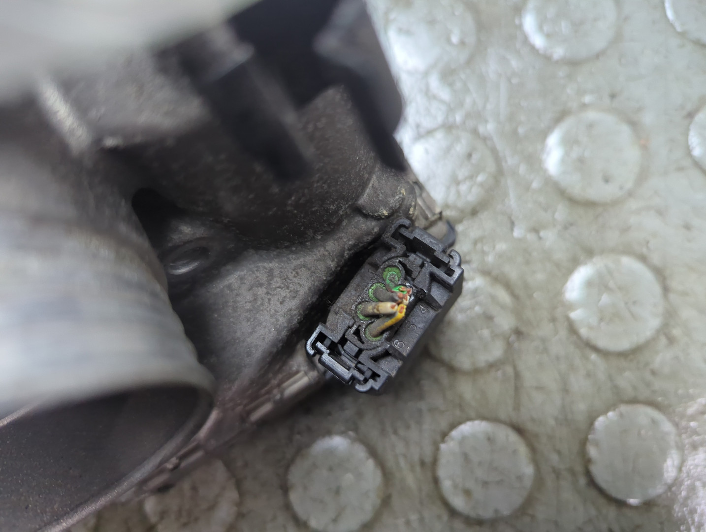 Заслонка дроссельная электрическая