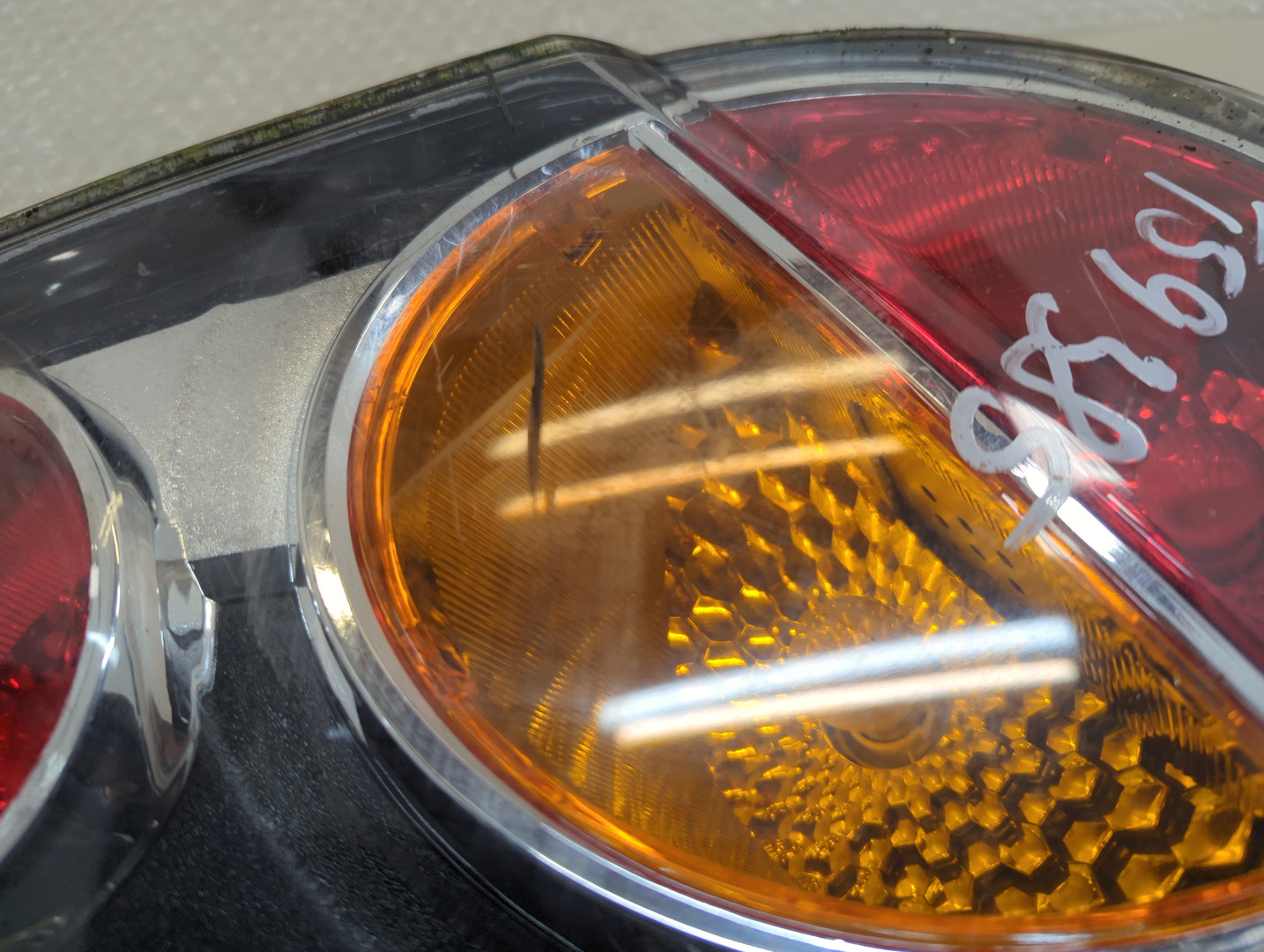 Фонарь задний правый