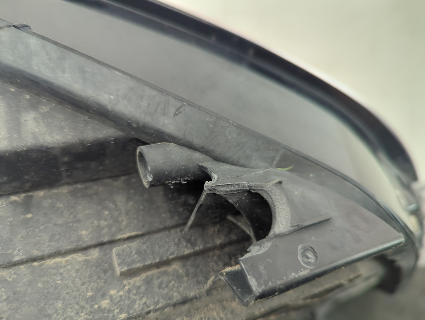 Фара правая