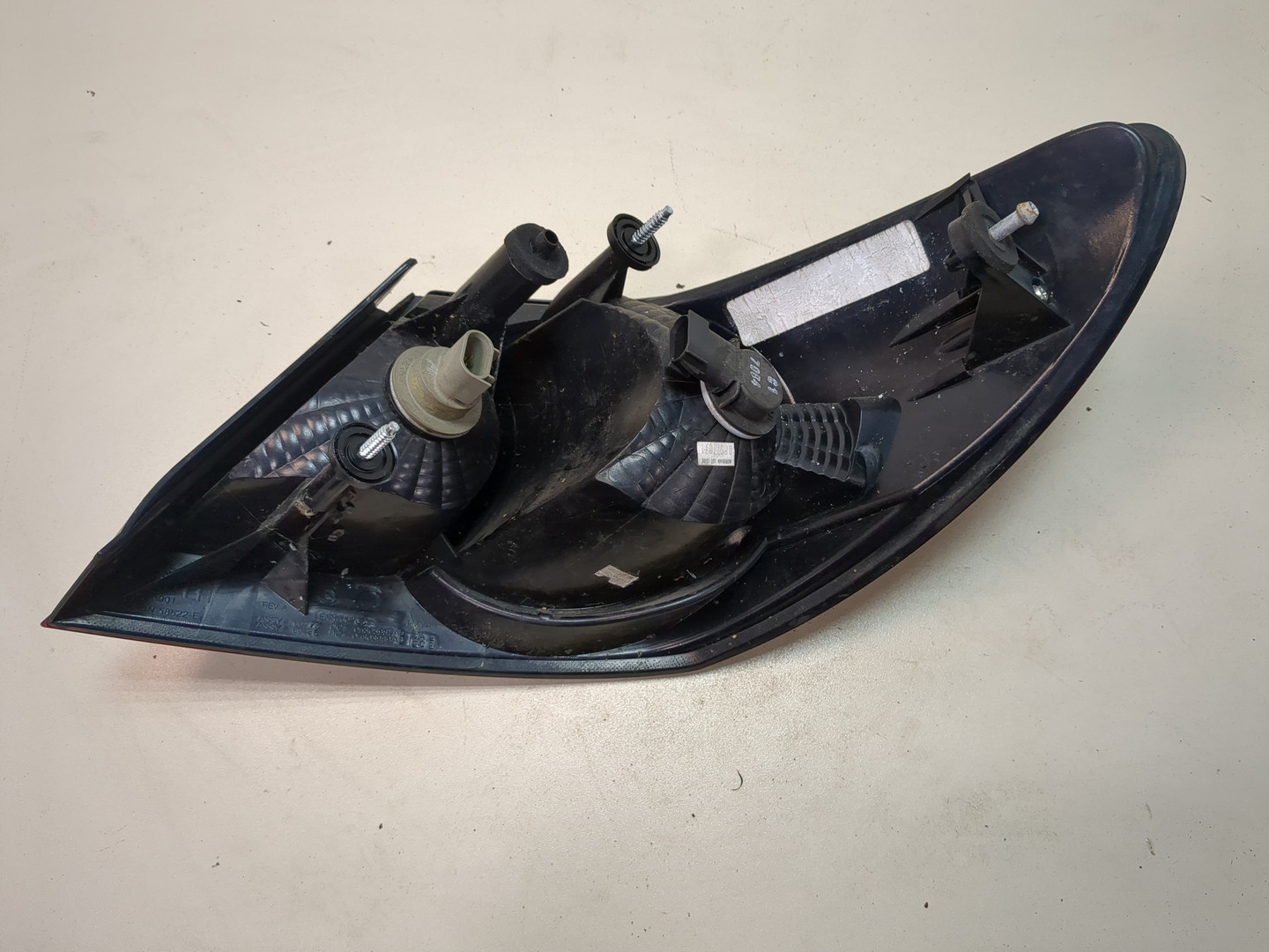 Фонарь задний левый