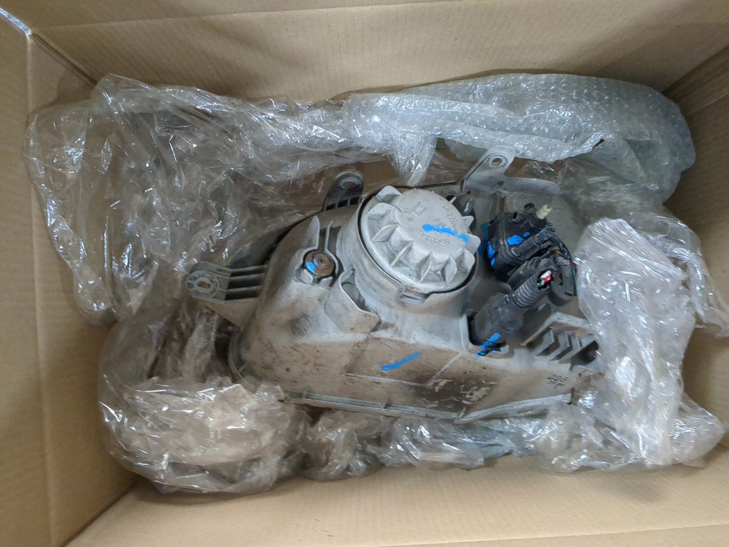 Фара правая