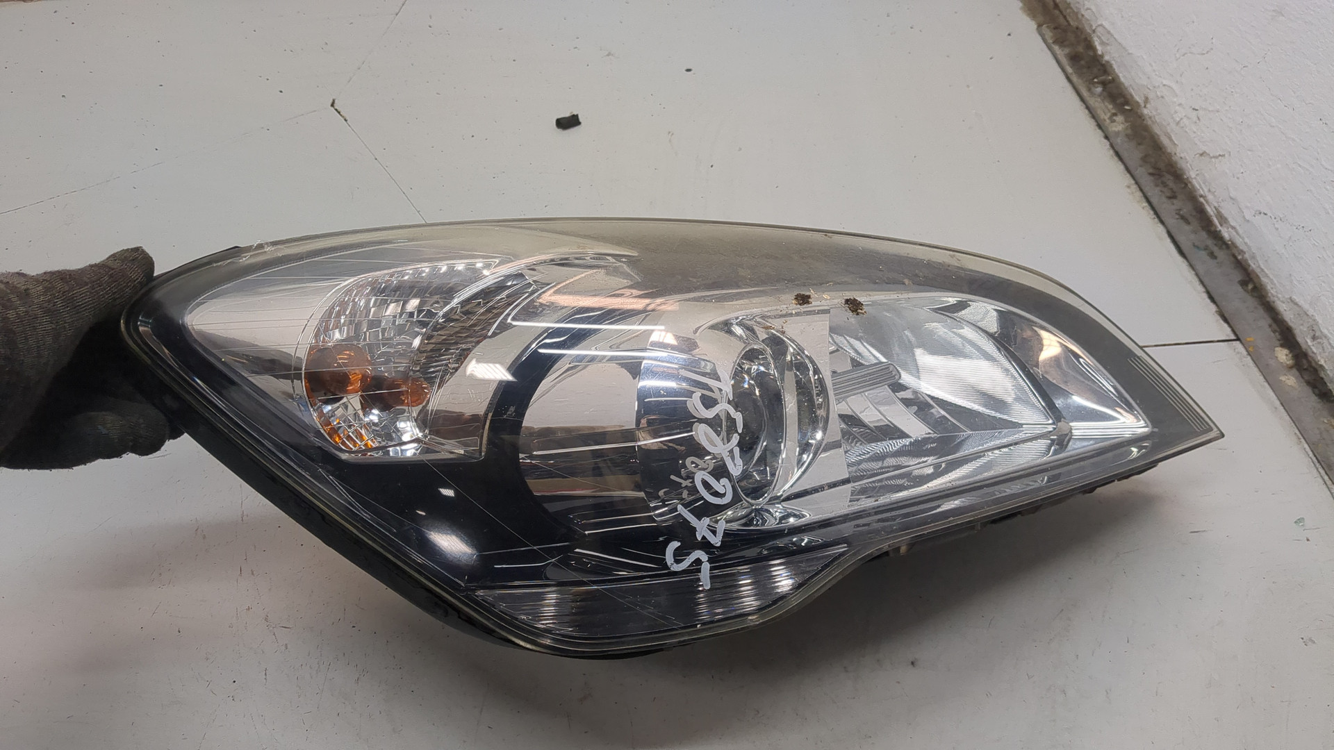 Фара правая