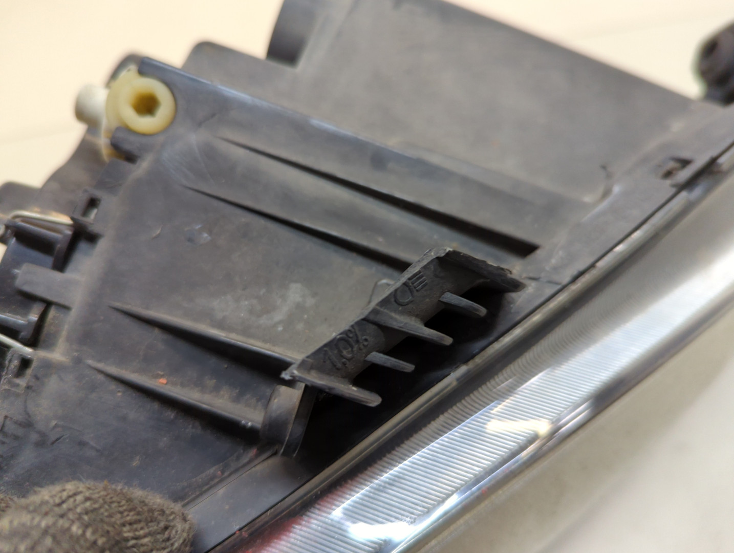 Фара правая