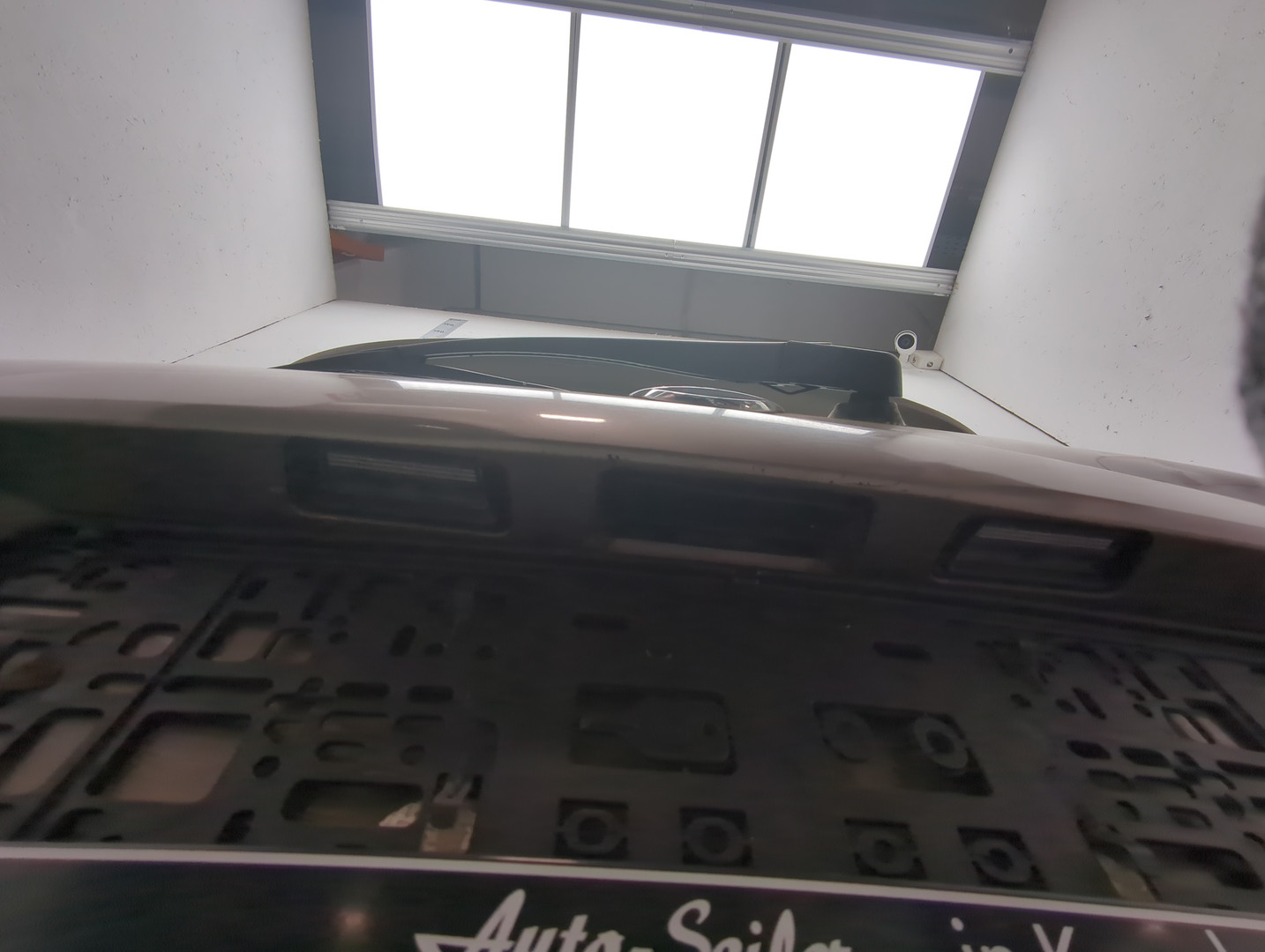 Дверь багажника