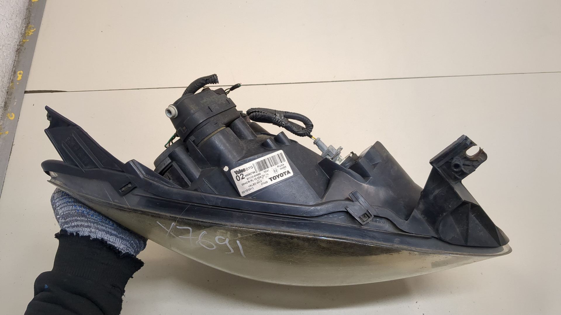 Фара правая