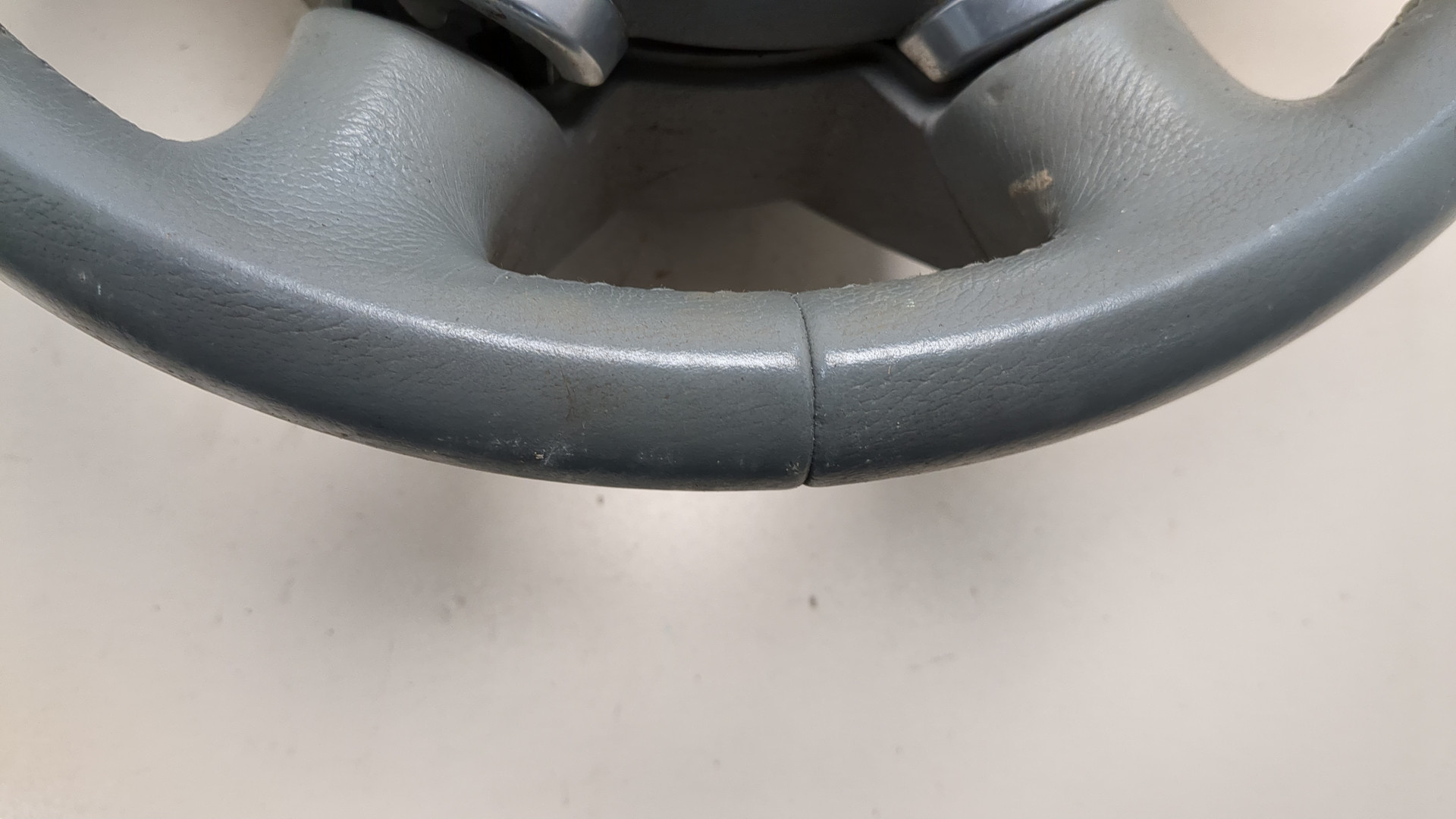 Рулевое колесо (руль)