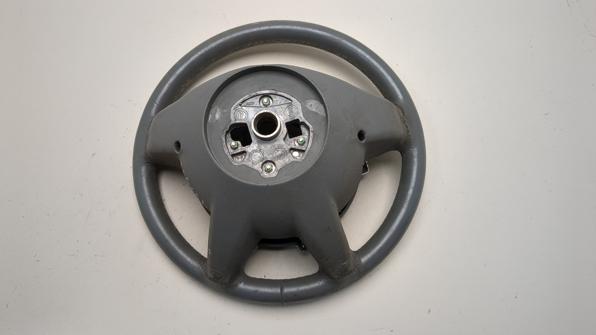 Рулевое колесо (руль)