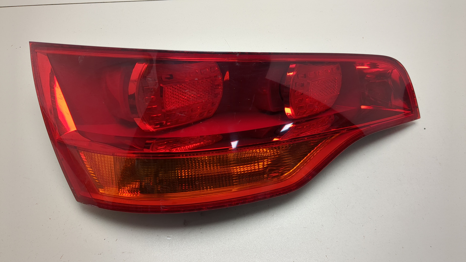 Фонарь задний левый