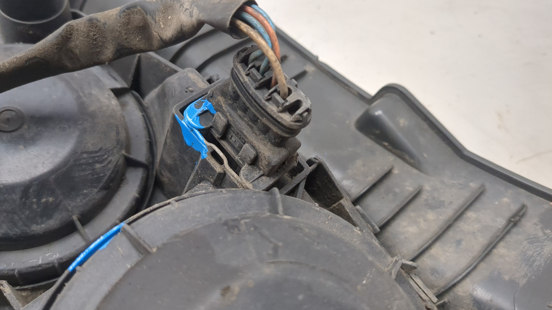 Фара правая