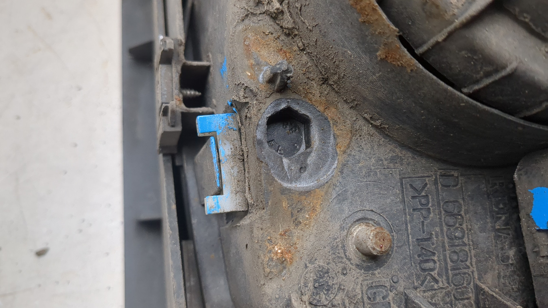 Фара правая