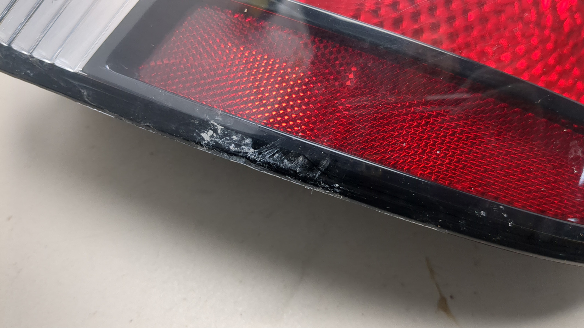 Фонарь задний правый