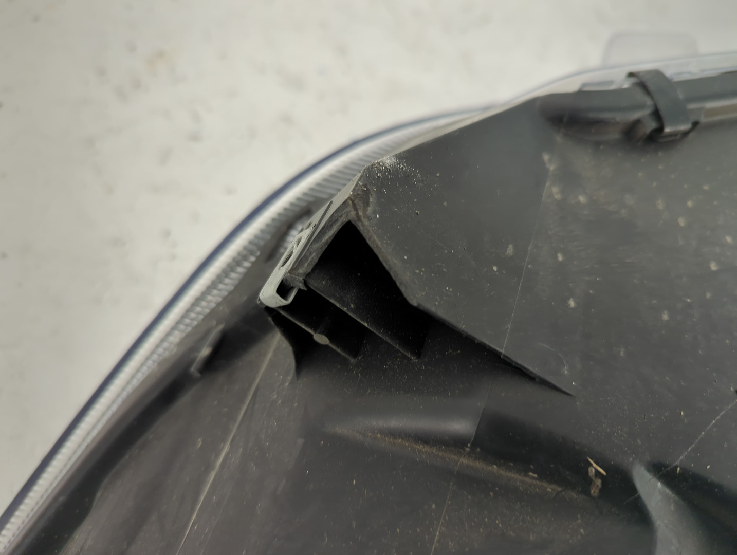 Фара правая