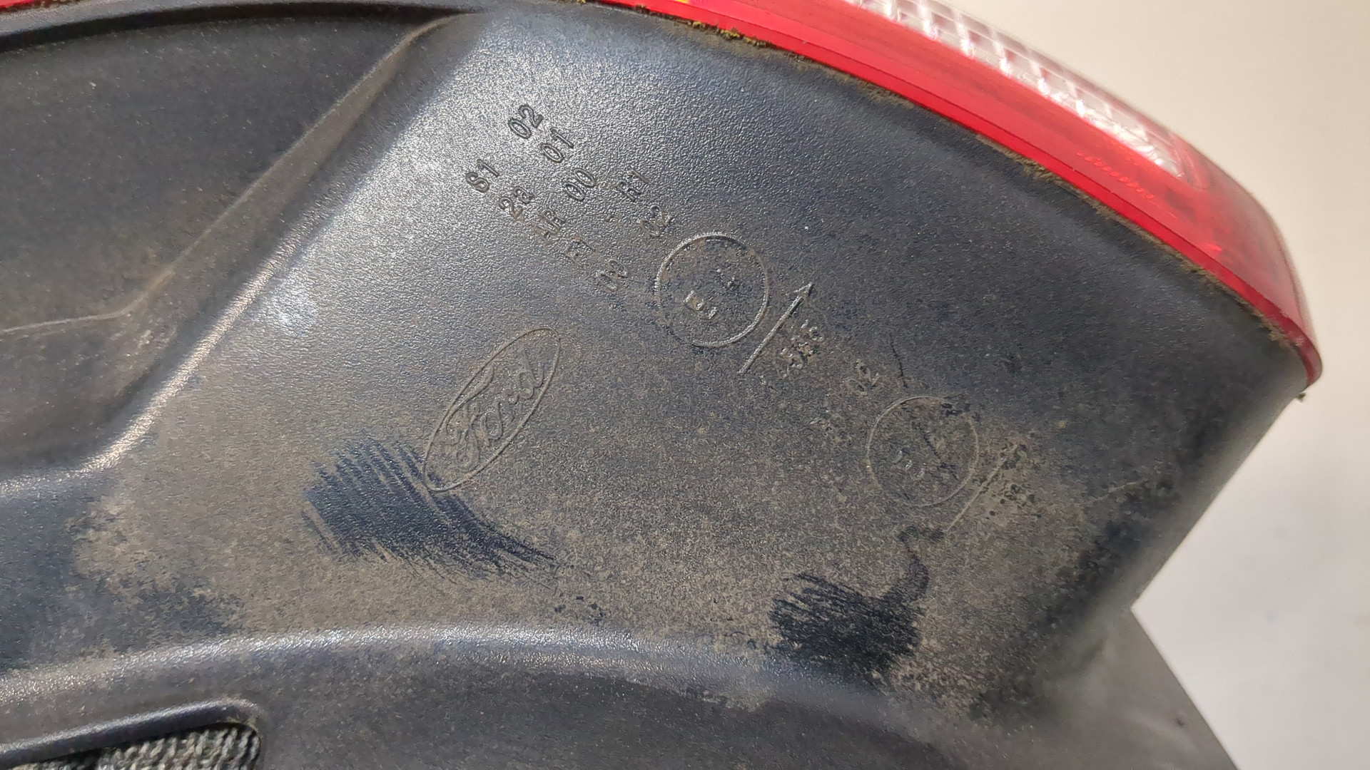 Фонарь задний правый