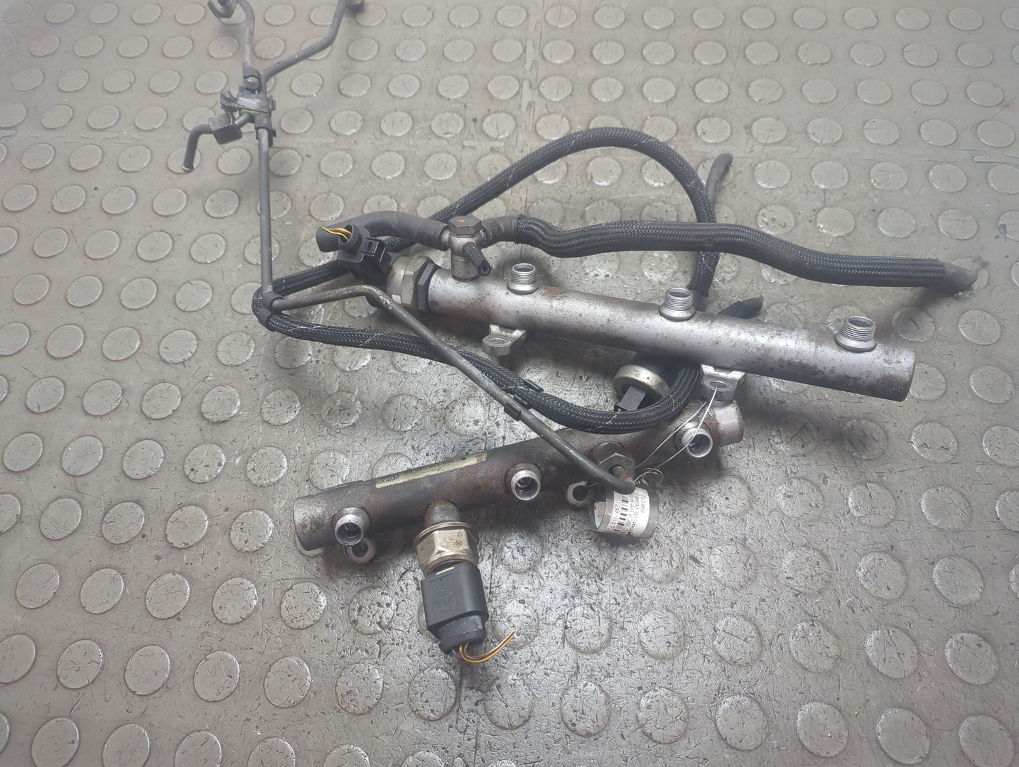 Рейка топливная (рампа)