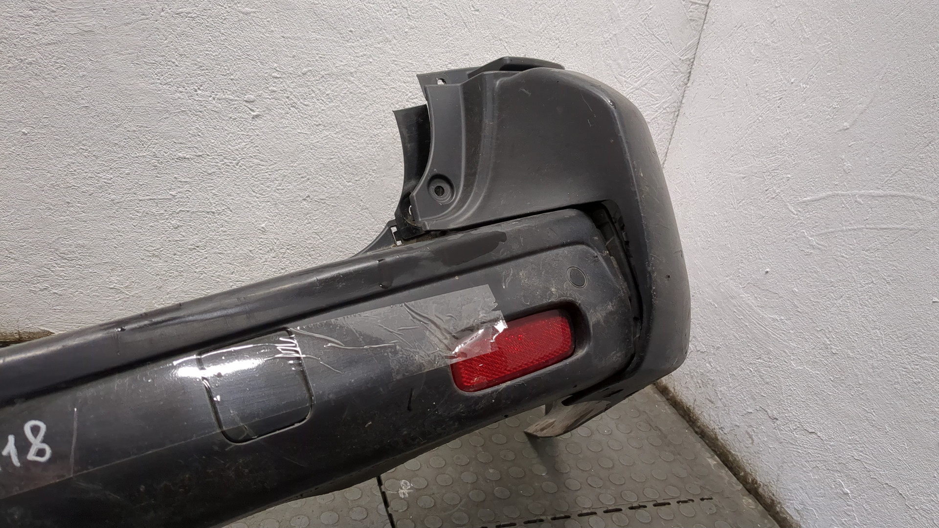 Бампер задний