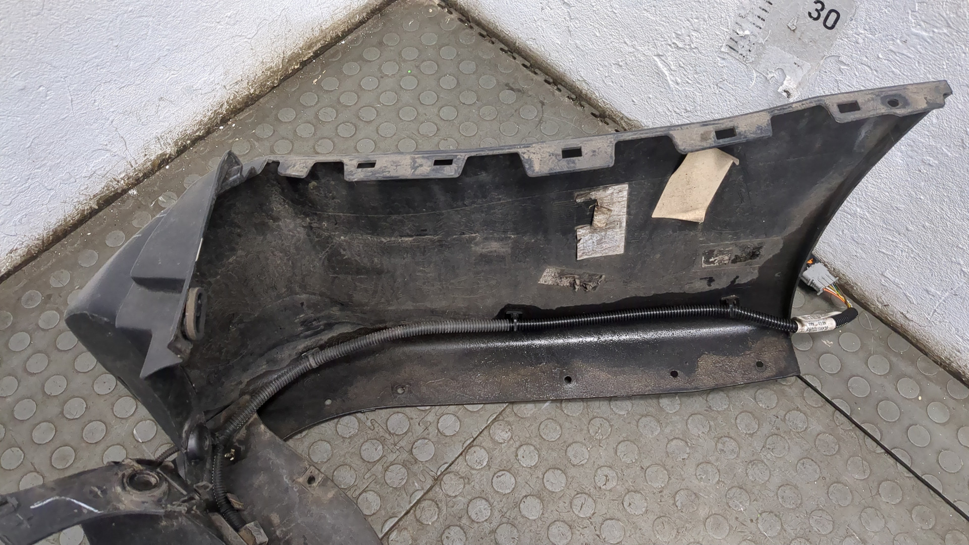 Бампер задний