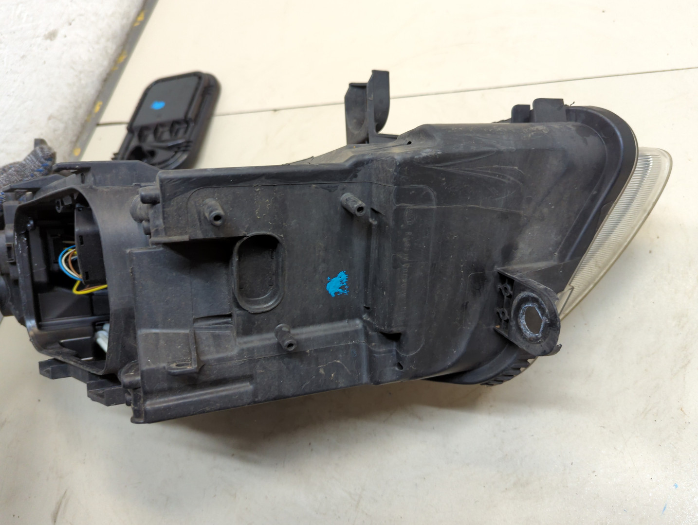 Фара правая