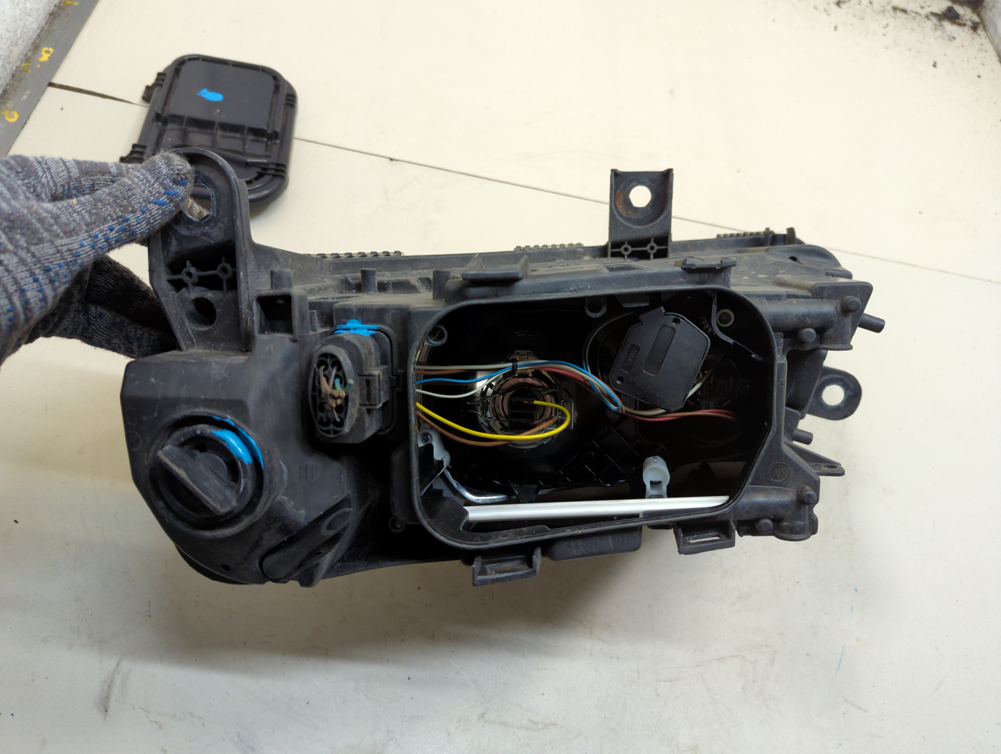 Фара правая