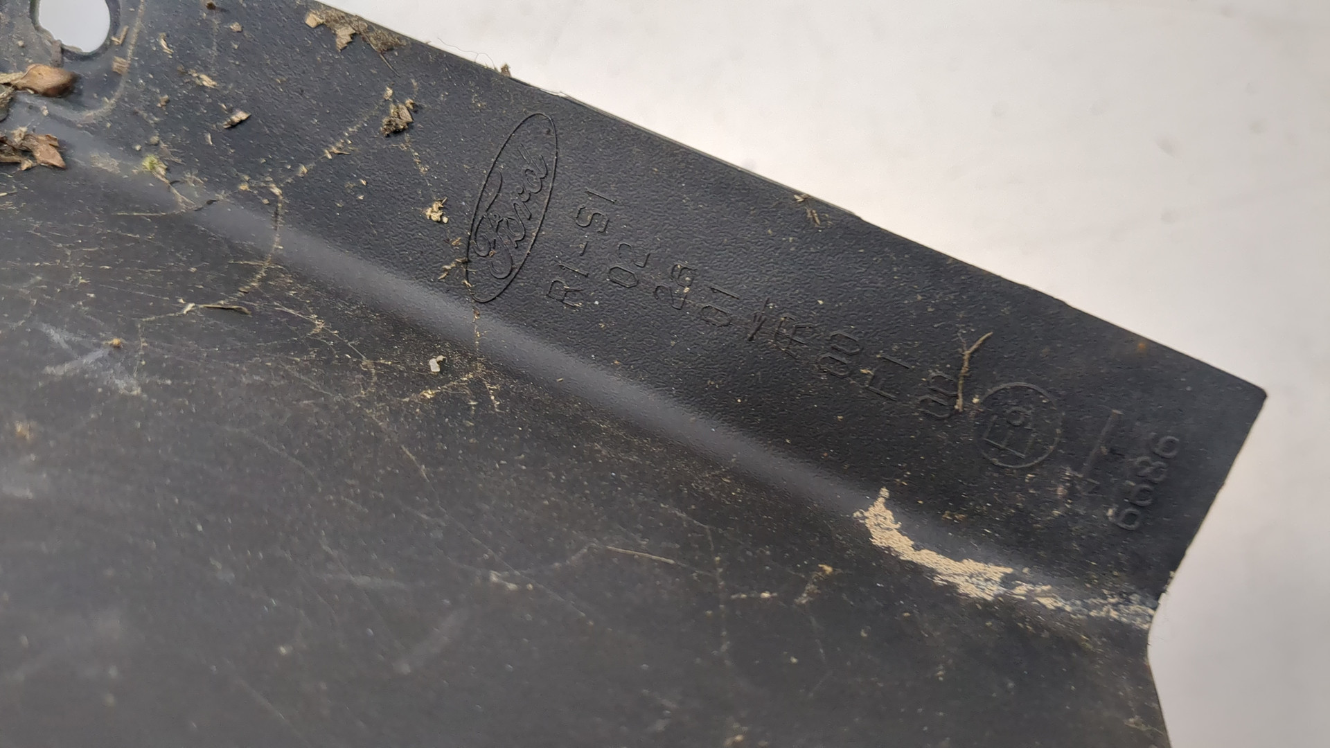 Фонарь задний левый