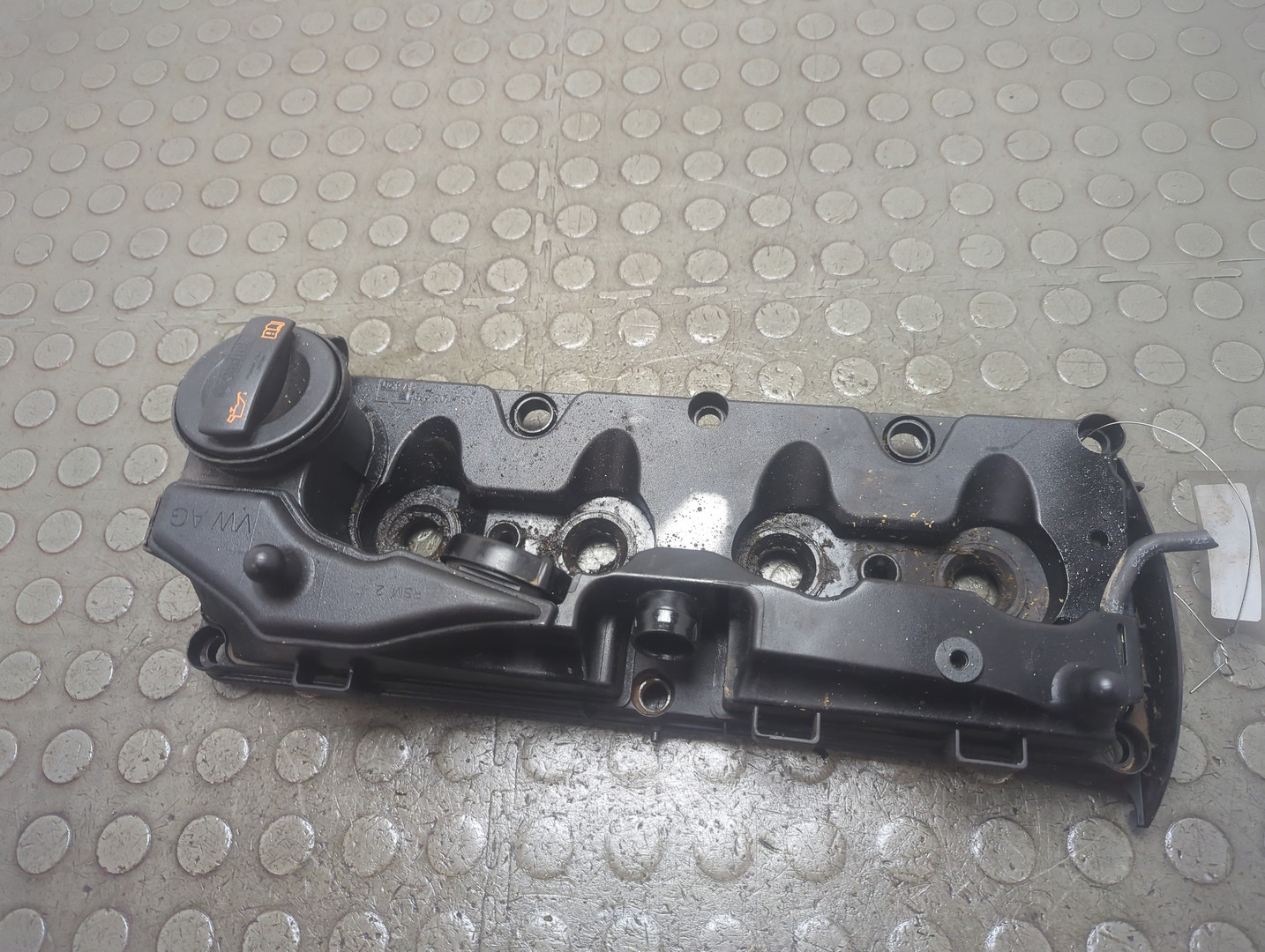 Крышка клапанная ГБЦ