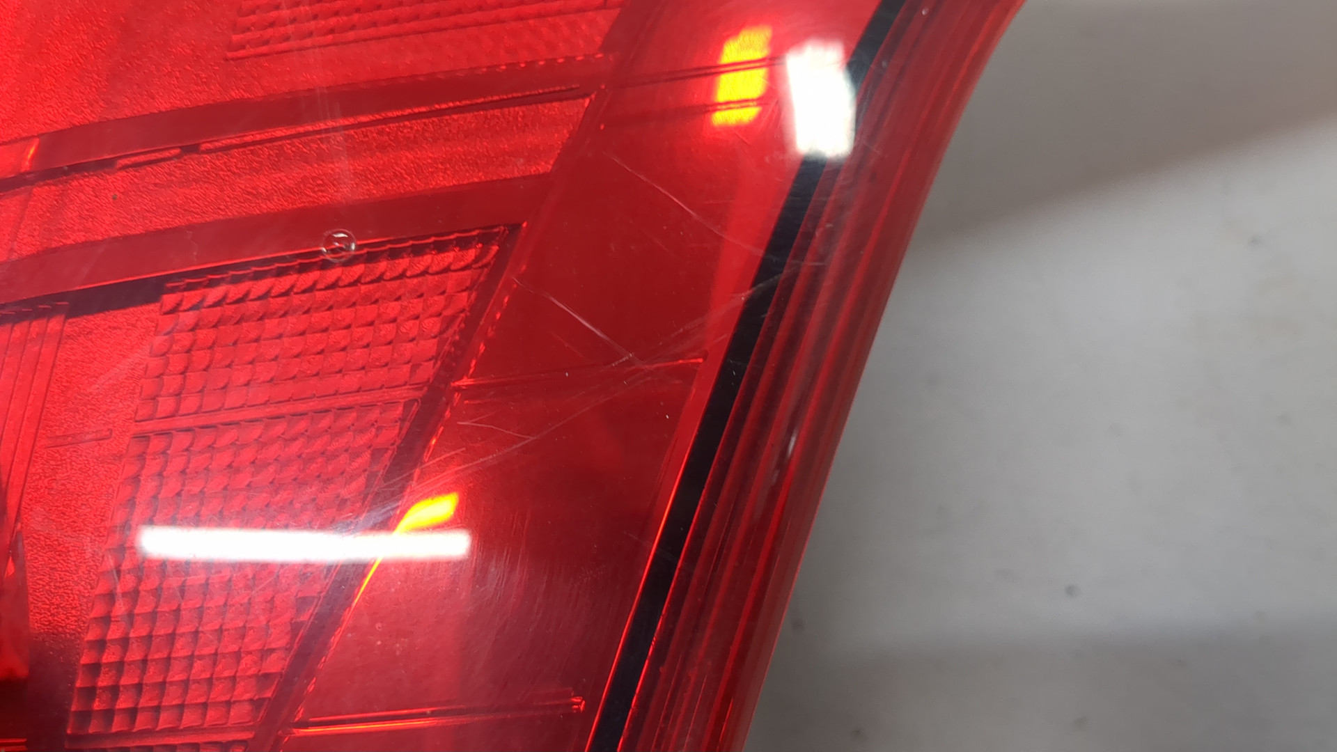 Фонарь задний правый