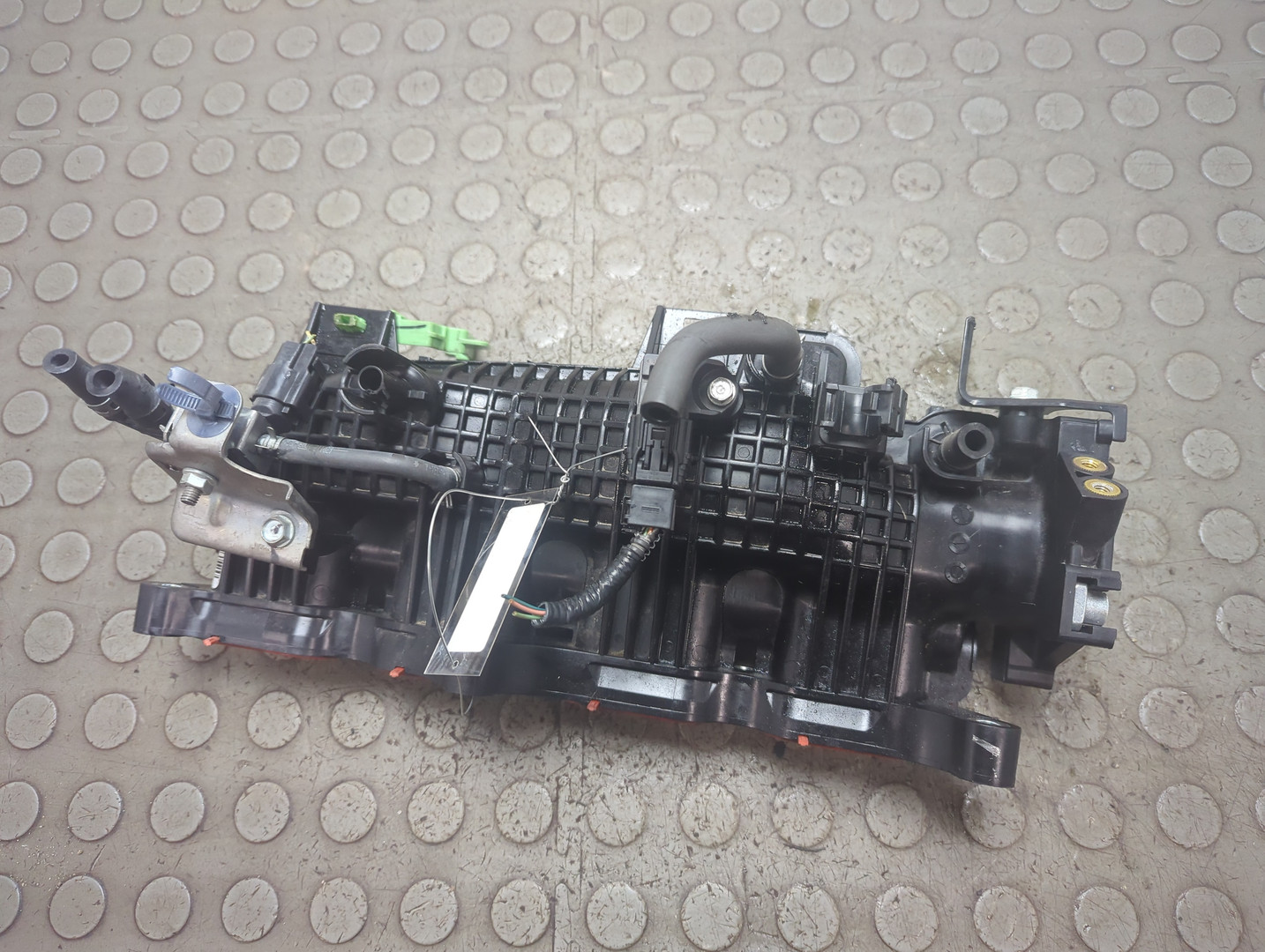 Коллектор впускной