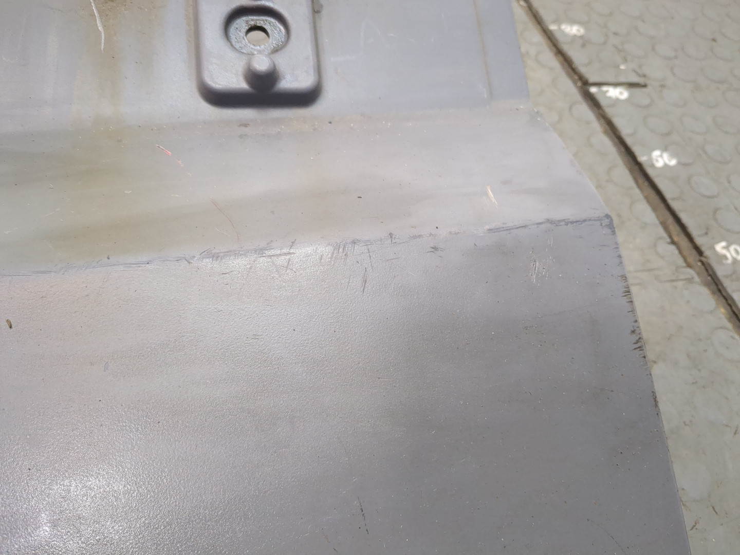 Крыло переднее левое