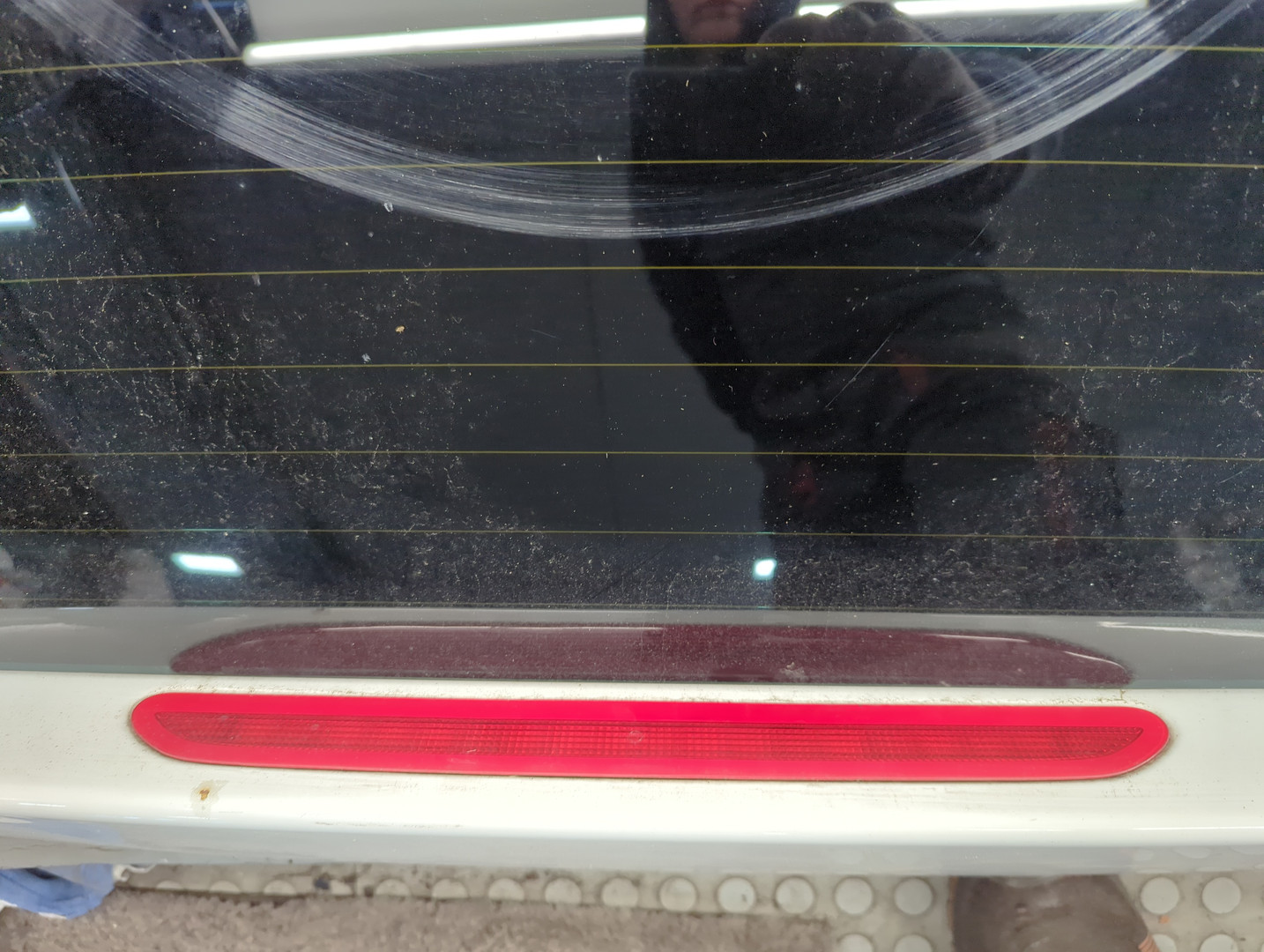 Дверь багажника