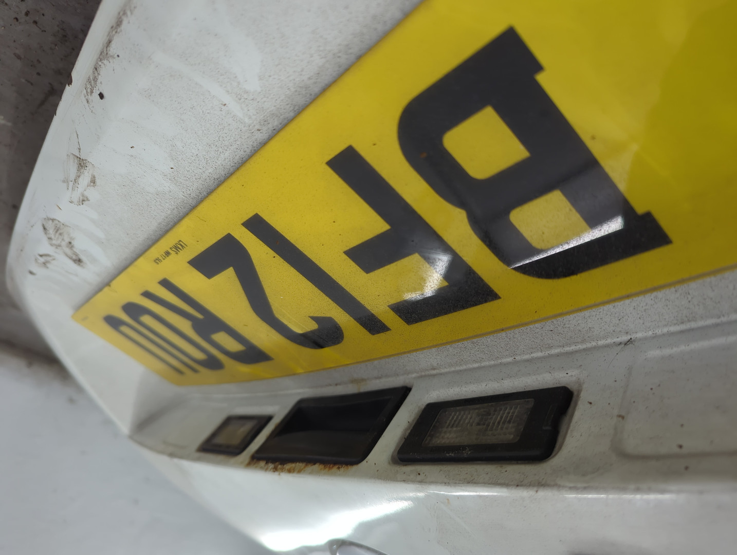 Дверь багажника