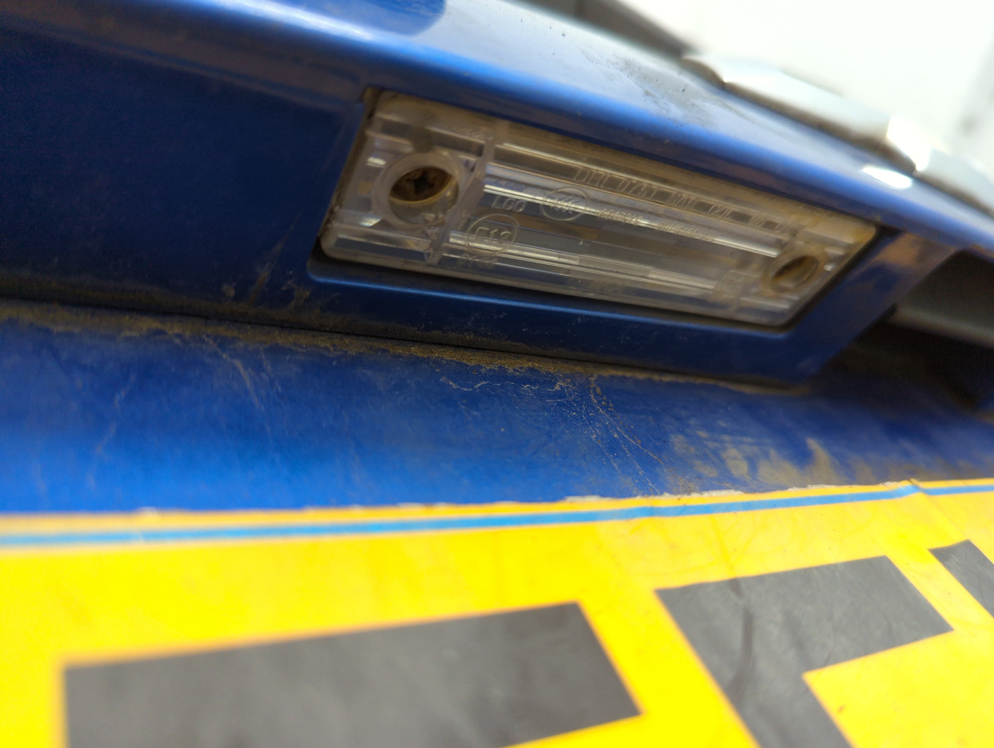 Дверь багажника