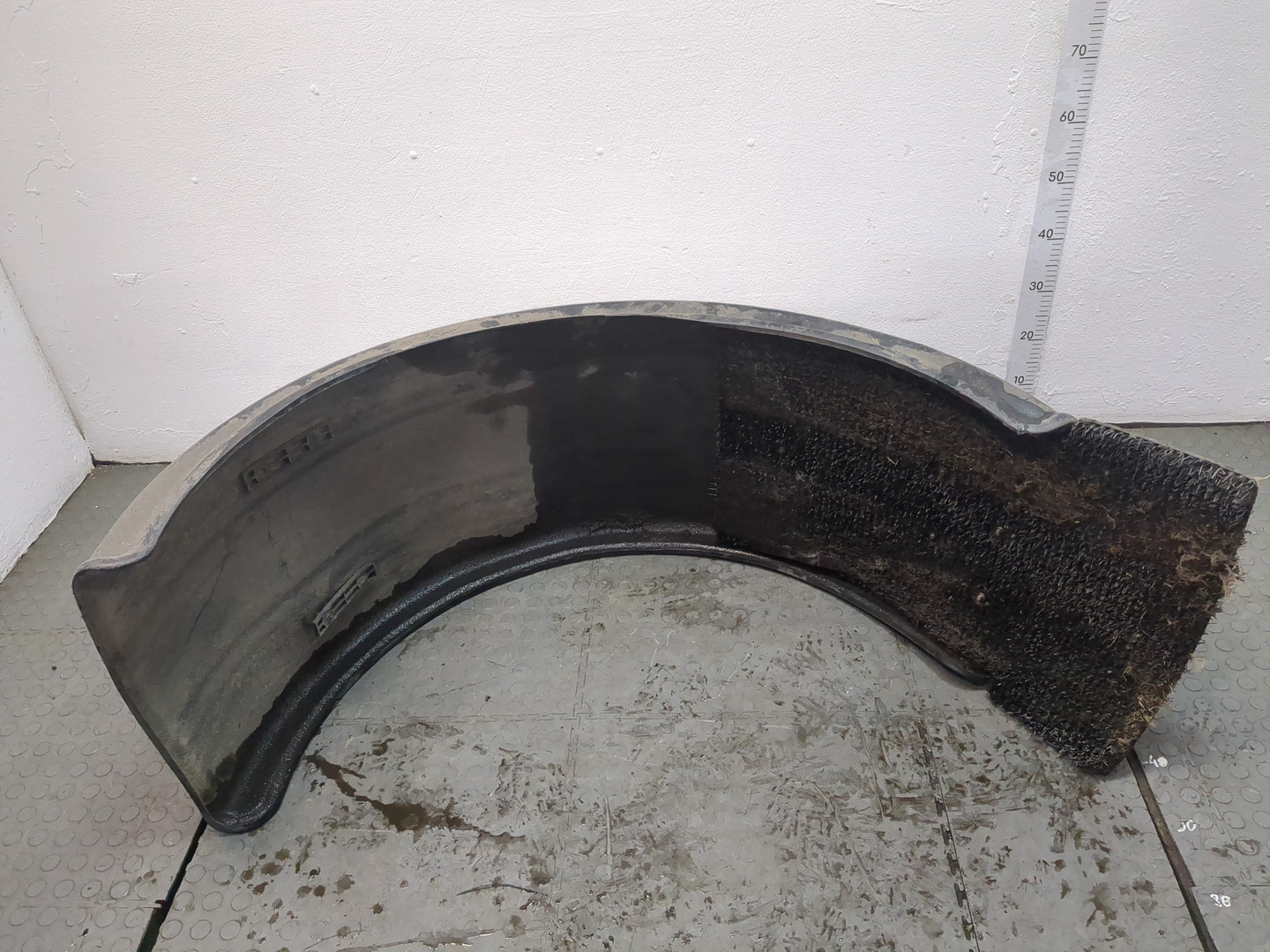 Крыло заднее правое