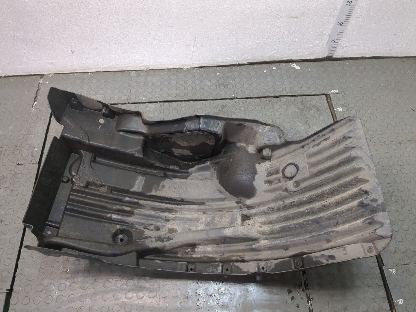 Локер передний левый