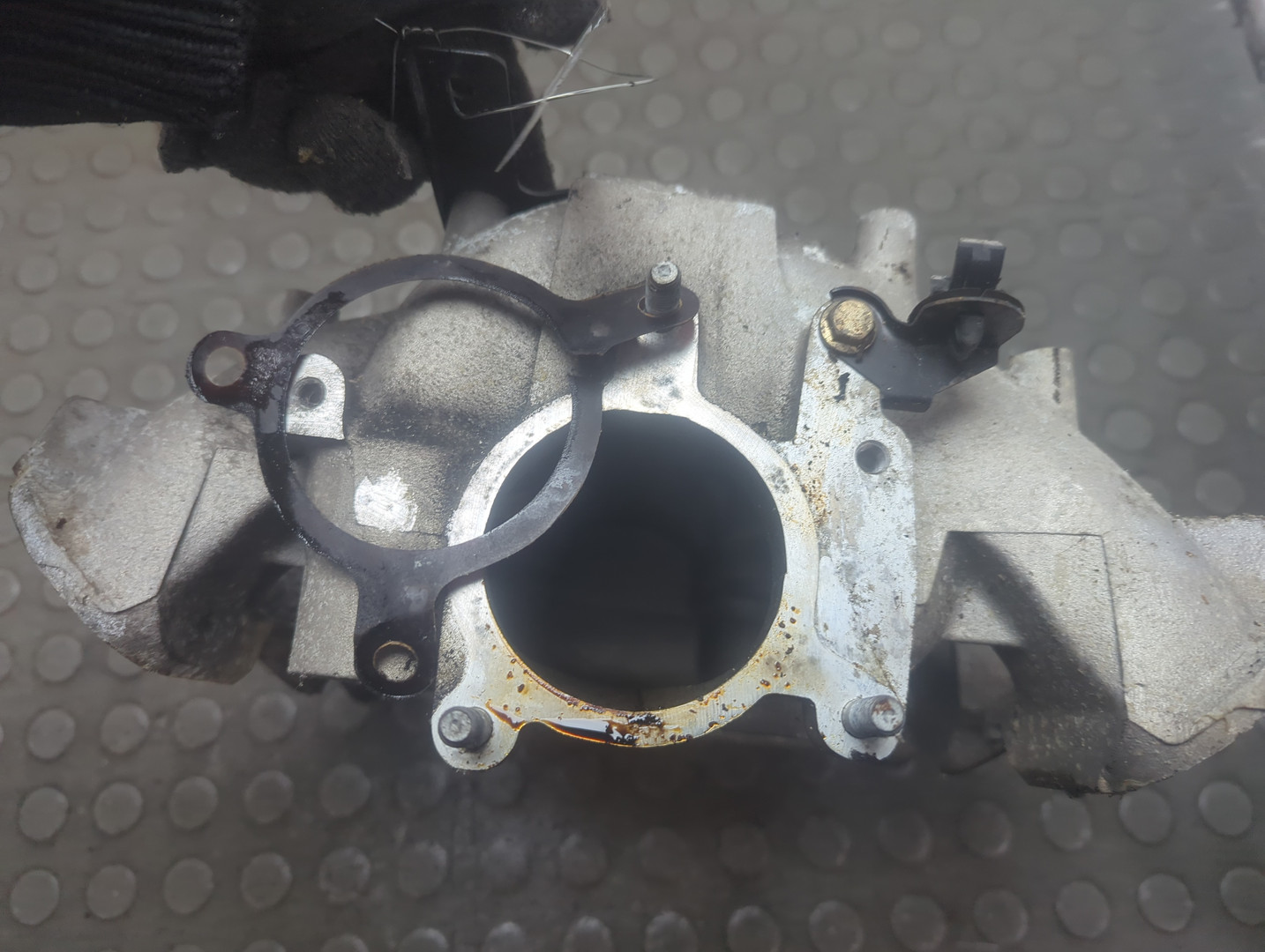 Коллектор впускной