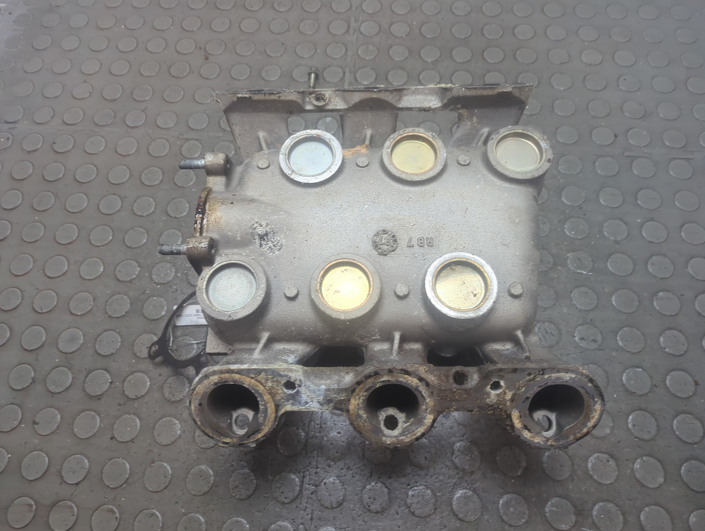 Коллектор впускной