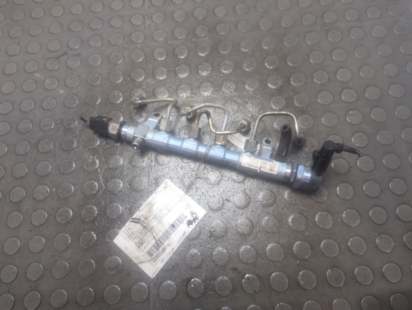 Рейка топливная (рампа)